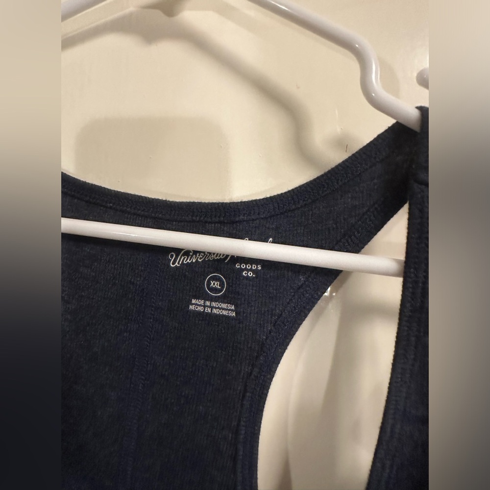 Universal thread women’s tank top NWT - Picture 4 of 6